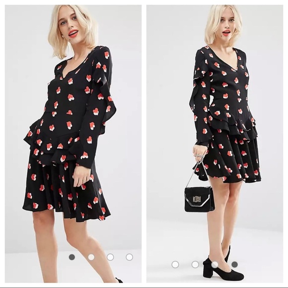 ASOS Tea Dress Ruffle Tiered Hem in Heart Print Size 4 - Picture 2 of 12